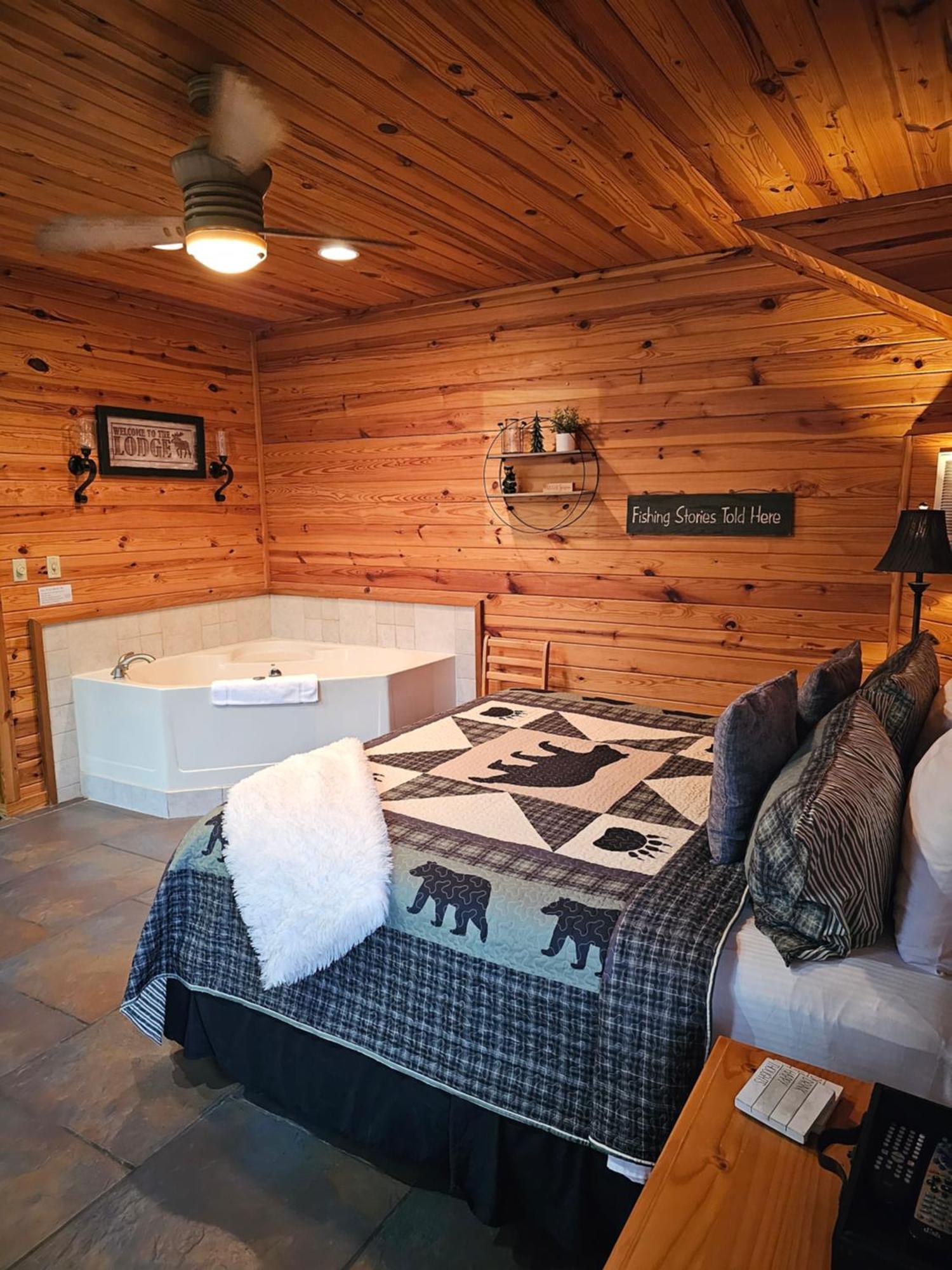 5 Min To Beaver Lake-King Bed-Fire Pit-Jetted Tub #2 Eureka Springs Exterior photo