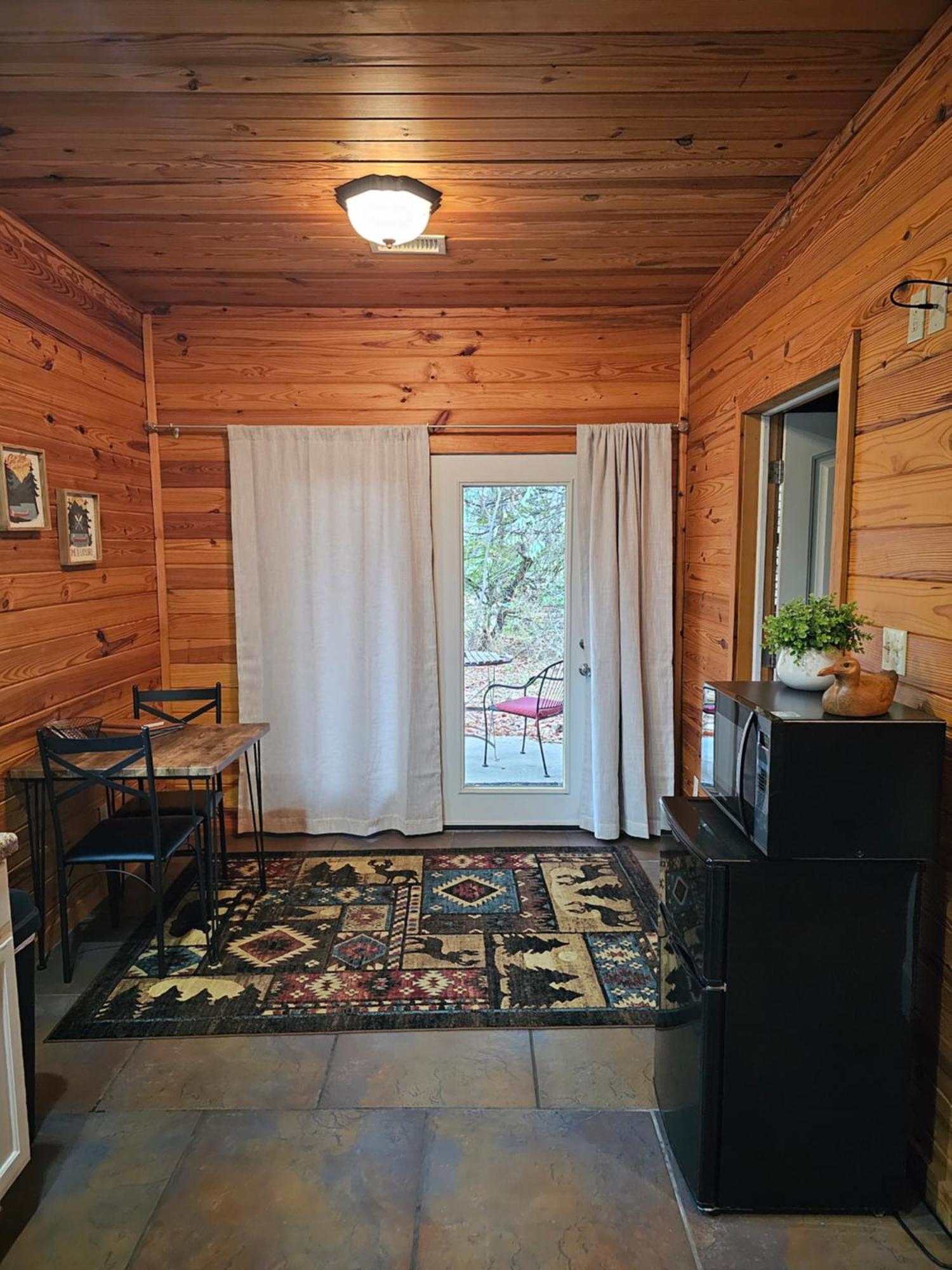 5 Min To Beaver Lake-King Bed-Fire Pit-Jetted Tub #2 Eureka Springs Exterior photo