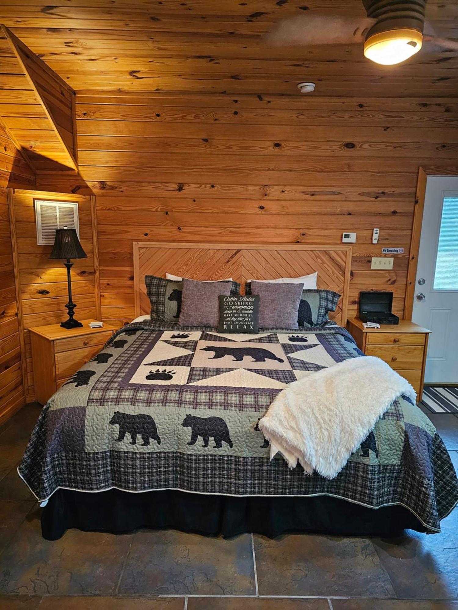 5 Min To Beaver Lake-King Bed-Fire Pit-Jetted Tub #2 Eureka Springs Exterior photo
